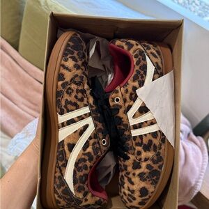 Brand New Steve Madden Leopard Sneakers – Size 11 – $36